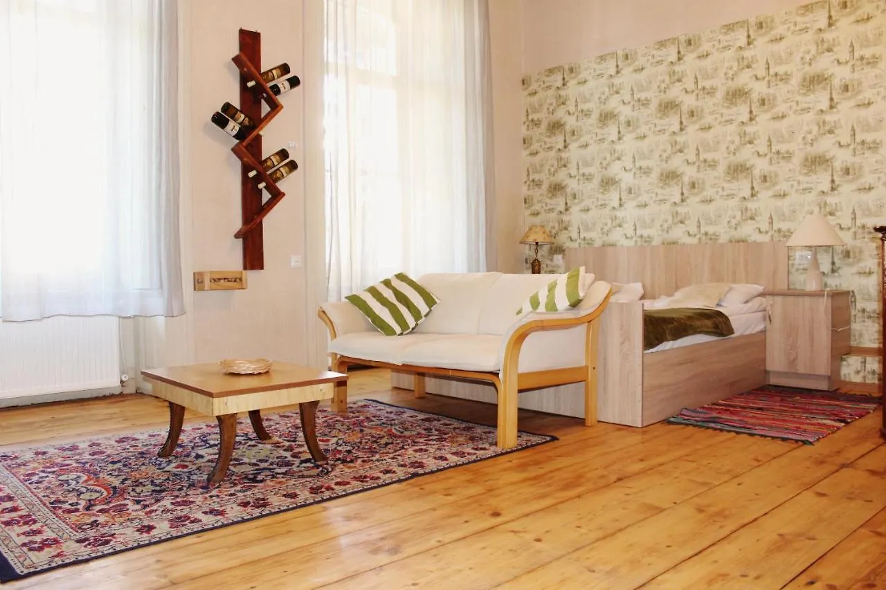 Solo Room Apartment location